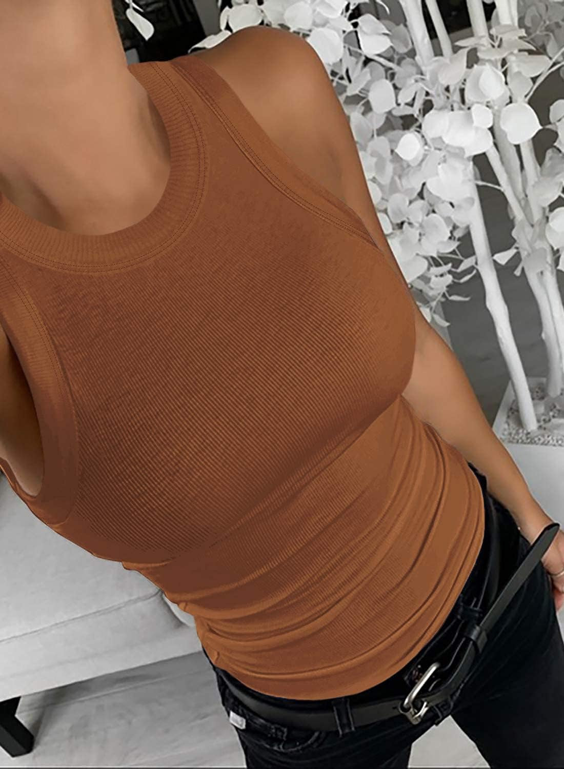 sleeveless ribbed tank top..